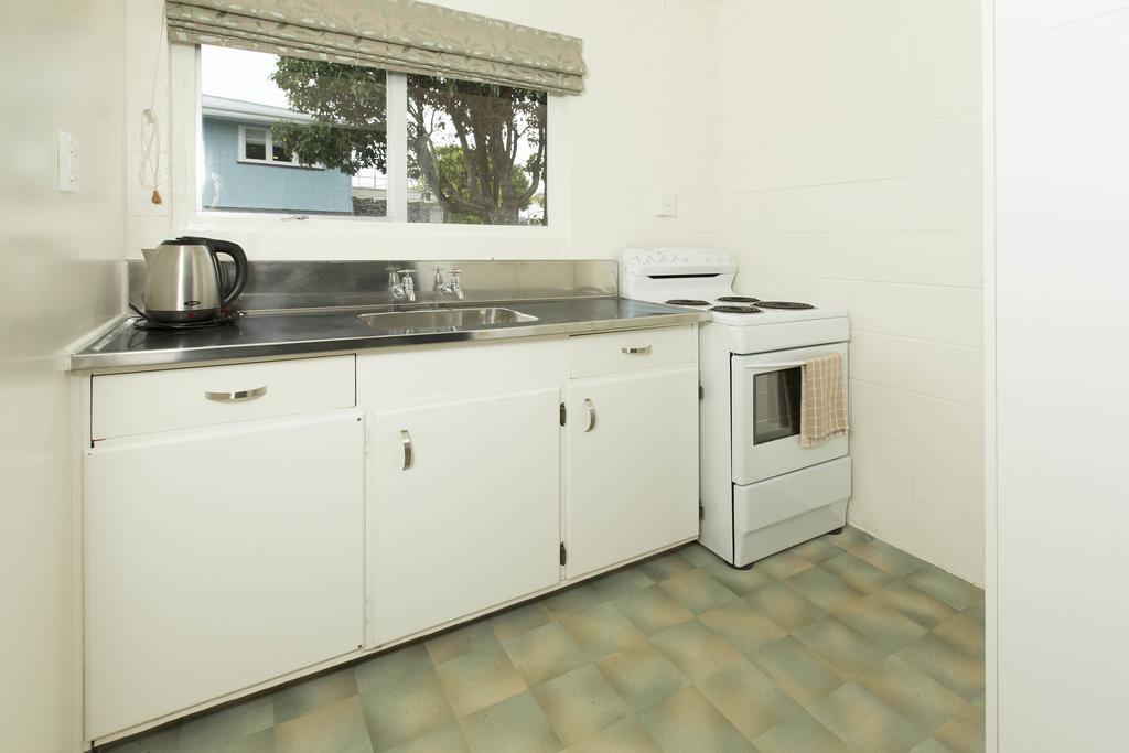 Marina Court Motel & Apartments Уангарей Стая снимка